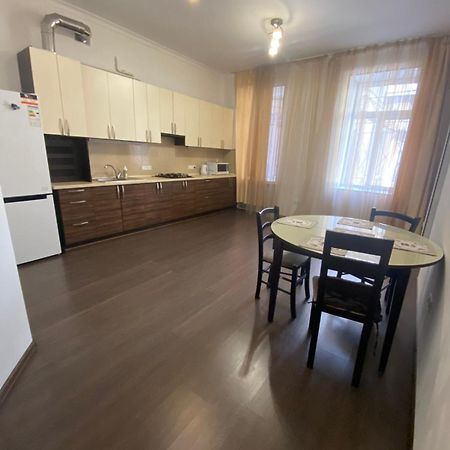 Afina Aparthotel Одесса Экстерьер фото